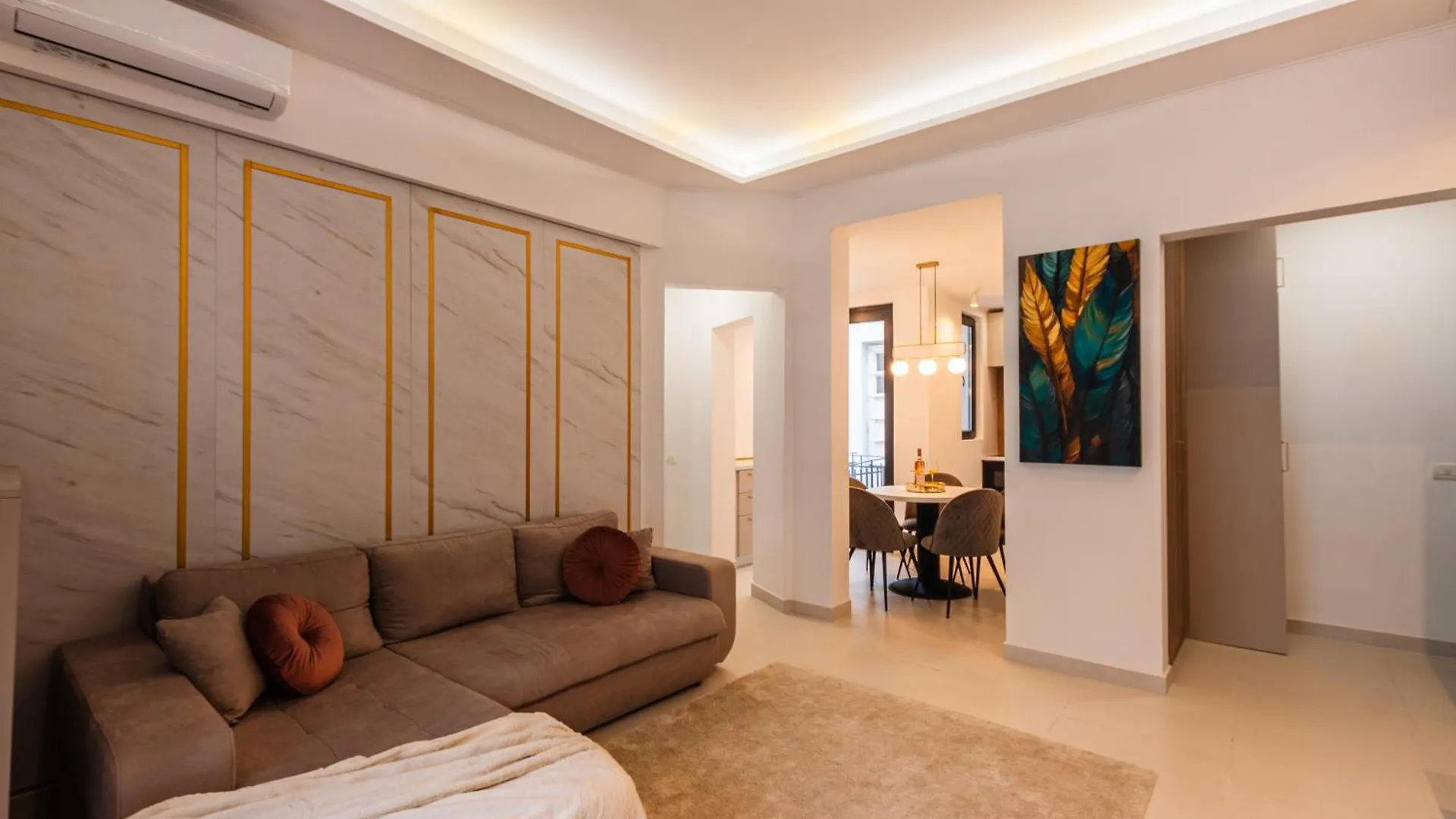Radisson Luxe - At Victoriei Avenue Apartment Bucharest Romania
