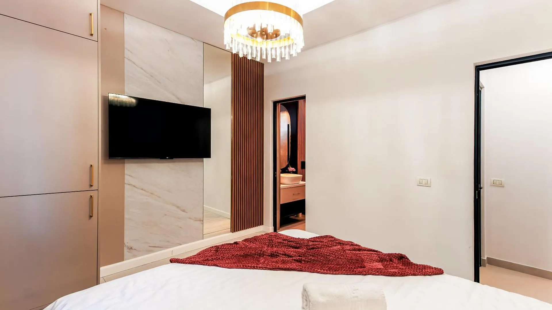 Radisson Luxe - At Victoriei Avenue Apartment Bucharest Romania