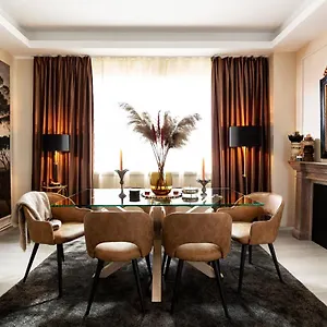 Apartment Qult - The Aristocrat, Bucharest